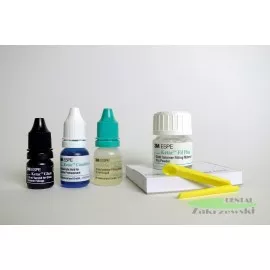Ketac Fil Plus A3 zestaw op.10g.+8,3ml.+cond. 3M